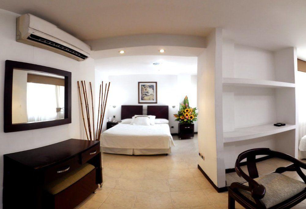Hotel Plaza Las Americas 卡利 外观 照片