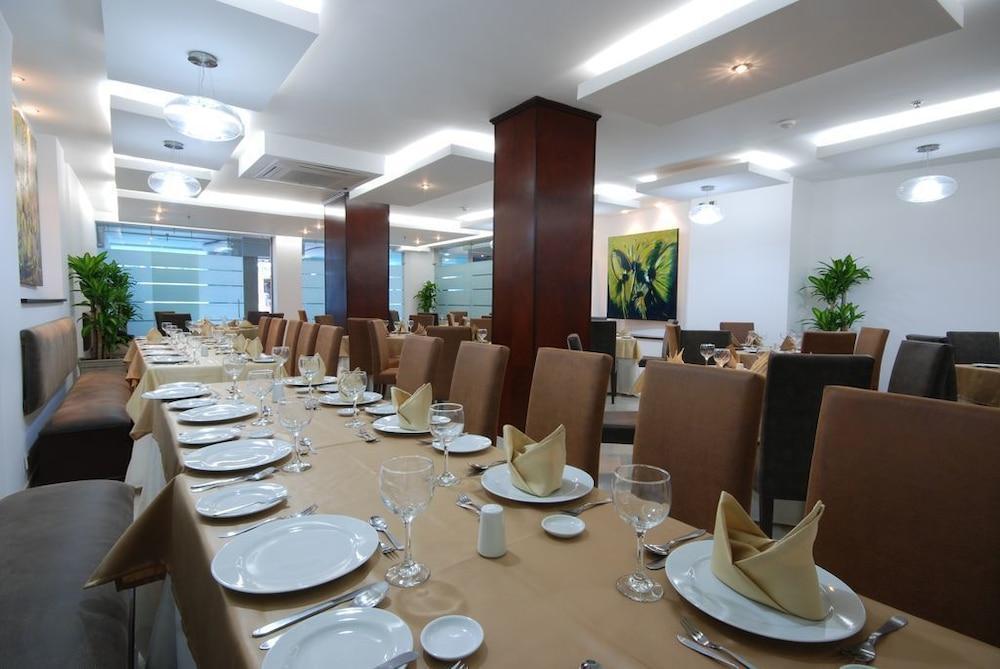 Hotel Plaza Las Americas 卡利 外观 照片