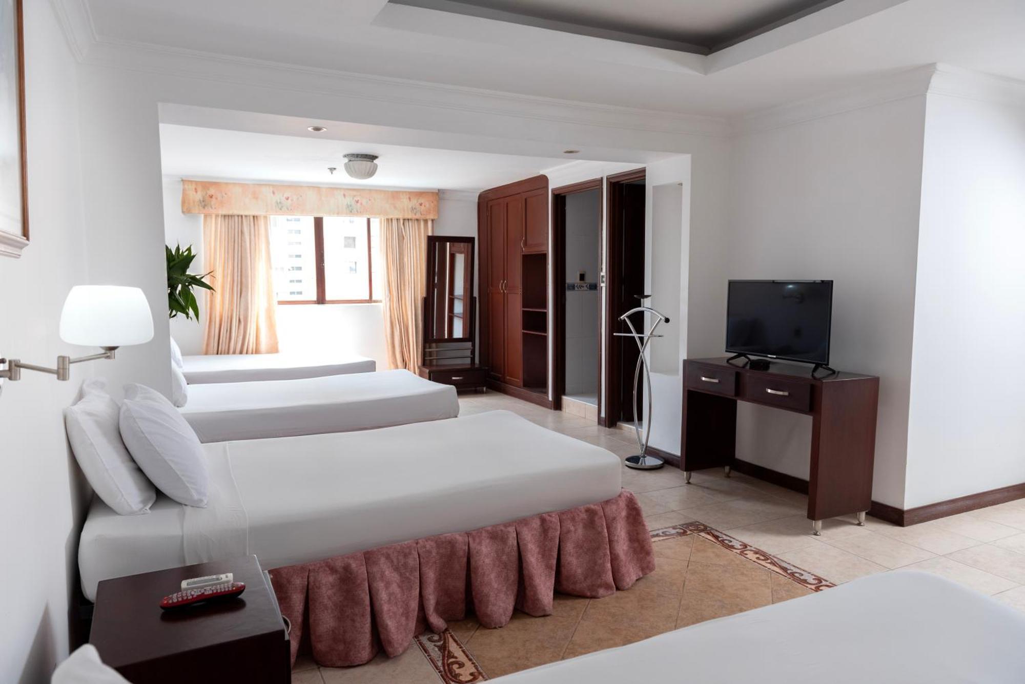 Hotel Plaza Las Americas 卡利 外观 照片