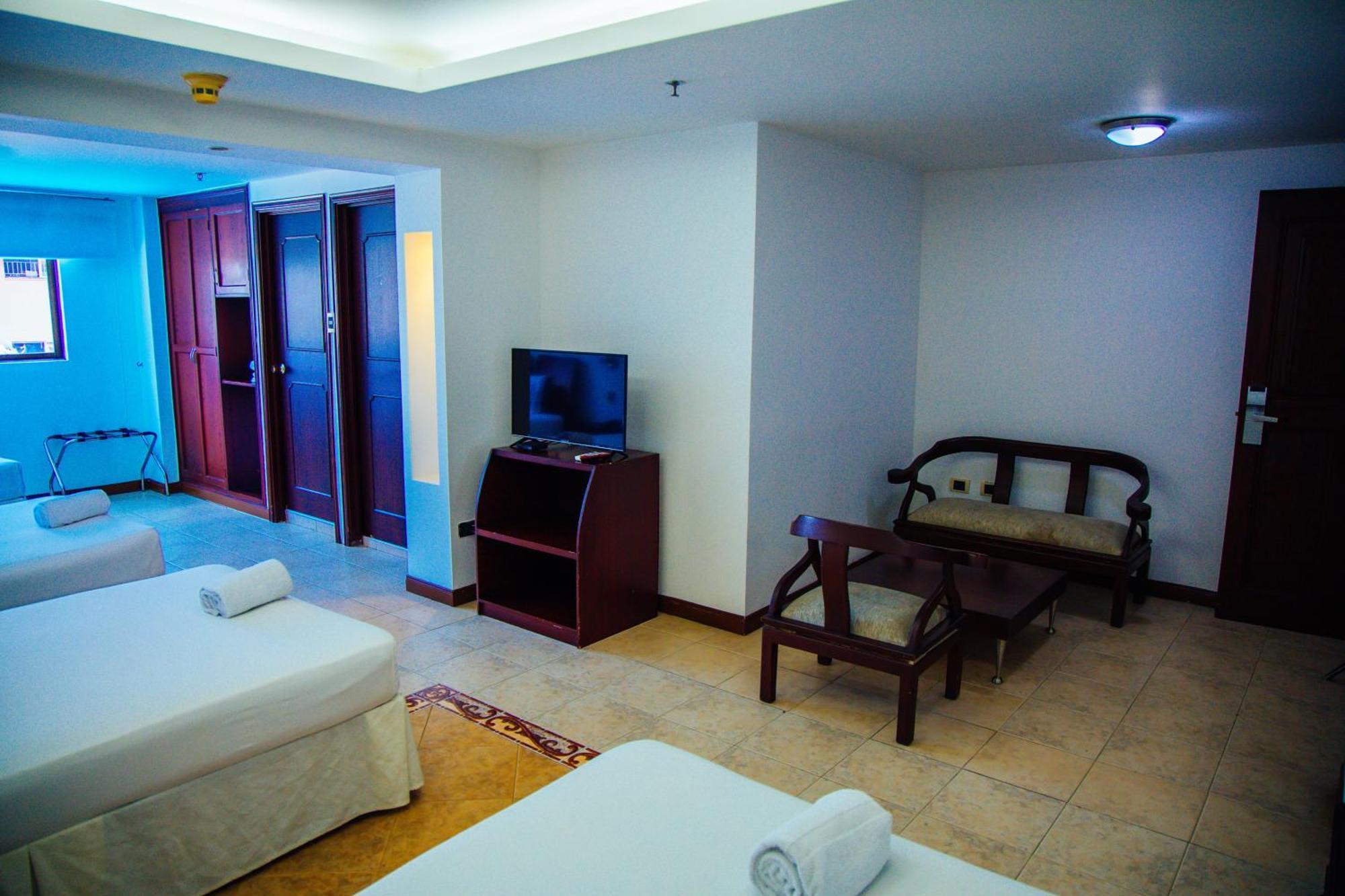 Hotel Plaza Las Americas 卡利 外观 照片