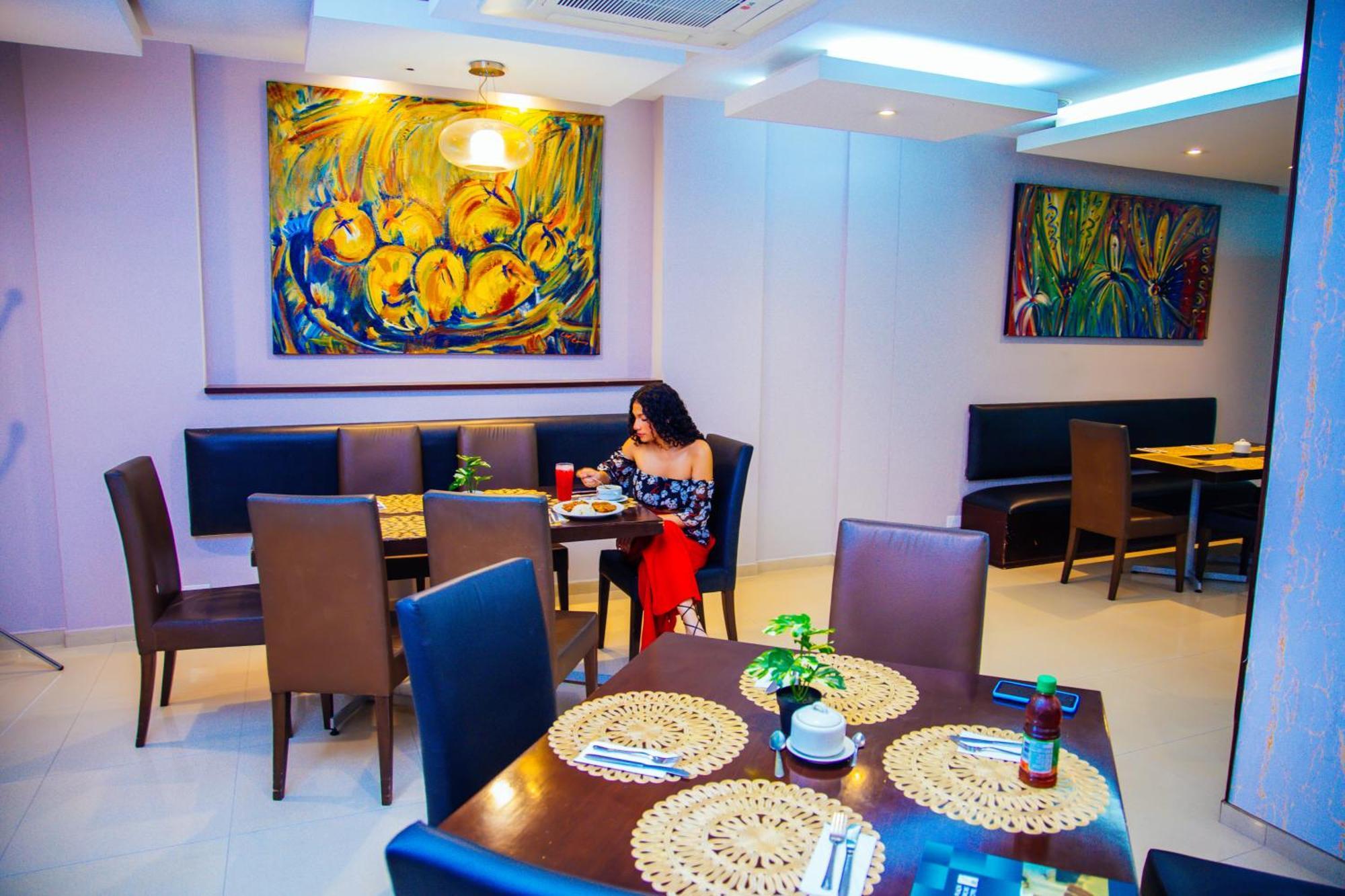 Hotel Plaza Las Americas 卡利 外观 照片