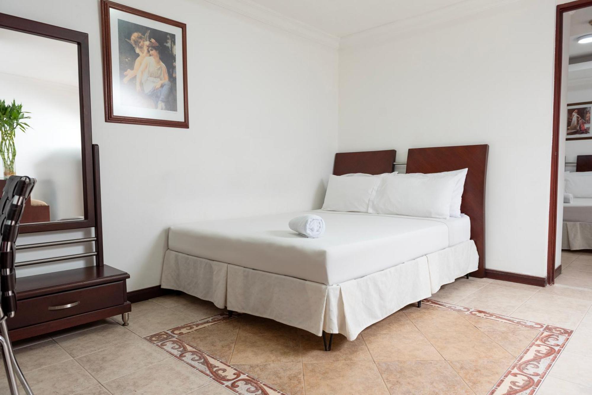 Hotel Plaza Las Americas 卡利 外观 照片