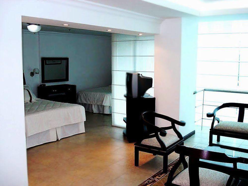Hotel Plaza Las Americas 卡利 外观 照片